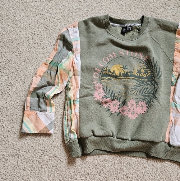 Volcom rework crew S/M - Picture 5 of 7